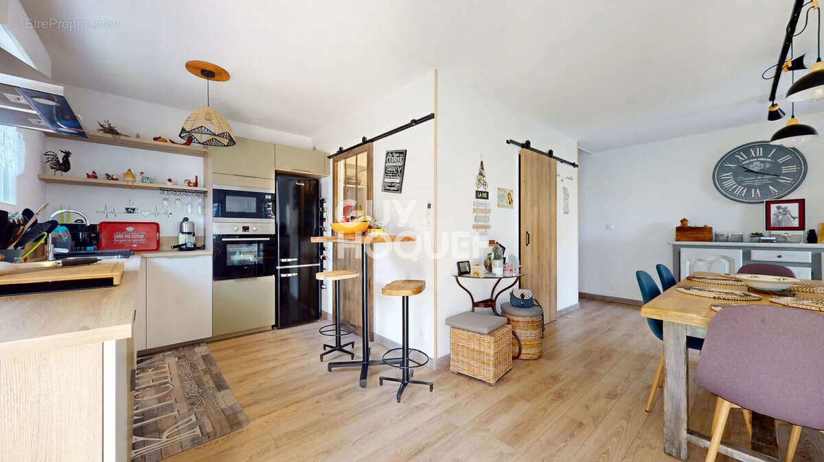 Maison à L&#039;ISLE-SUR-LA-SORGUE