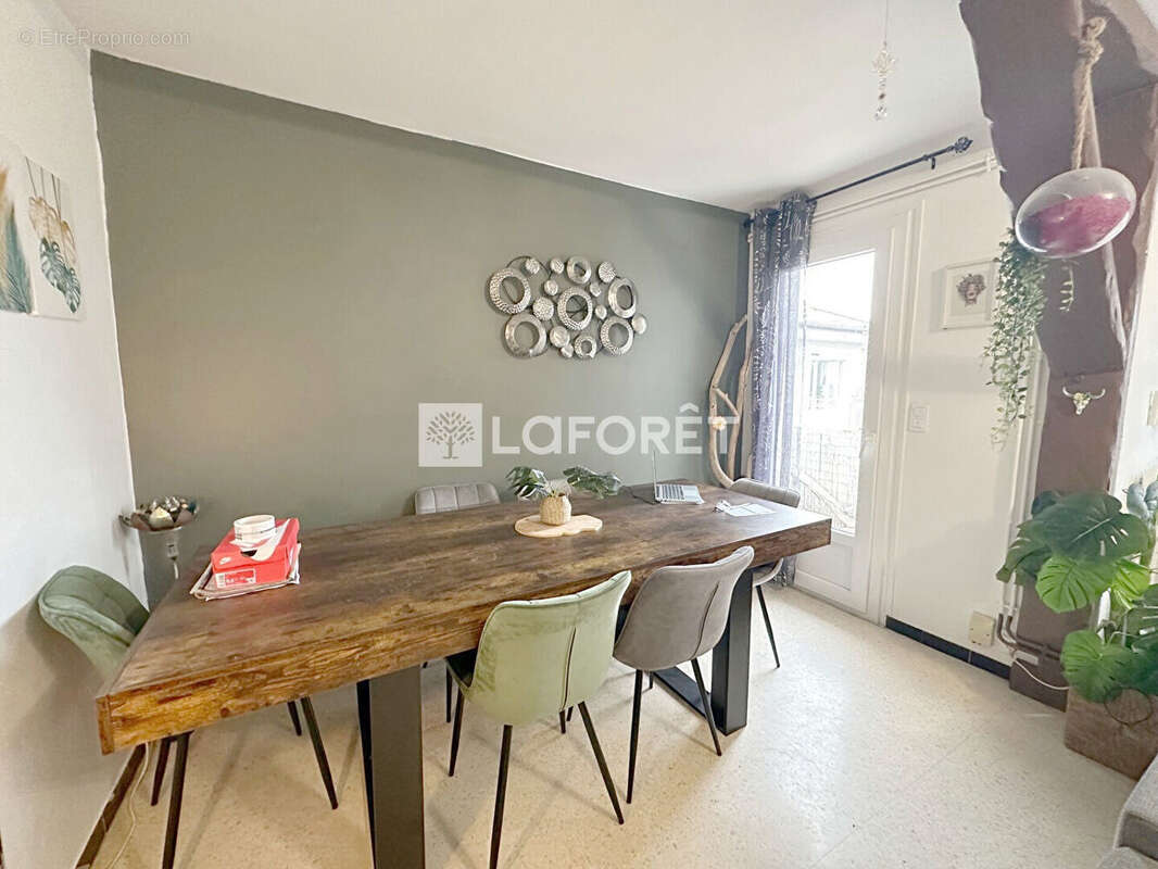 Appartement à LATTES