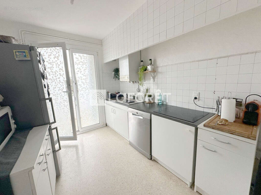 Appartement à LATTES