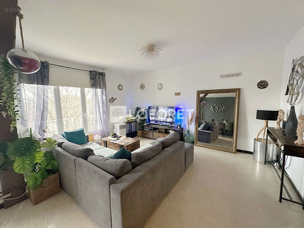 Appartement à LATTES