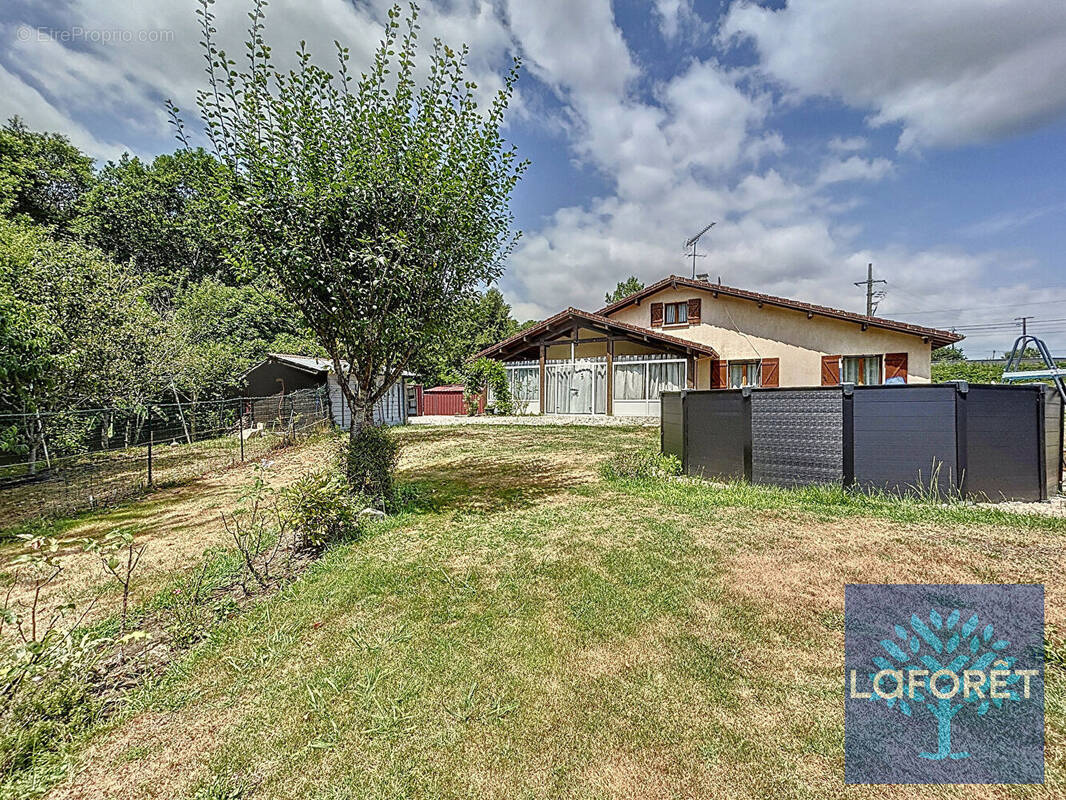 Maison à SAINT-GEOURS-DE-MAREMNE