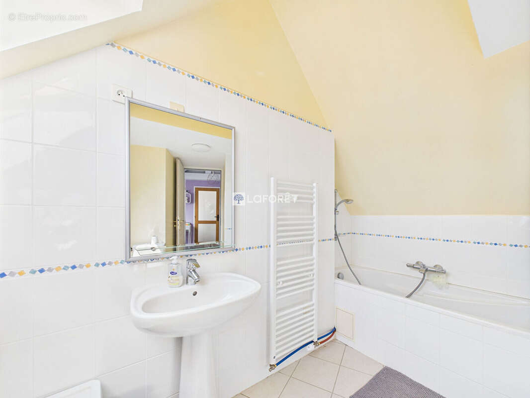 Maison à PLONEVEZ-DU-FAOU