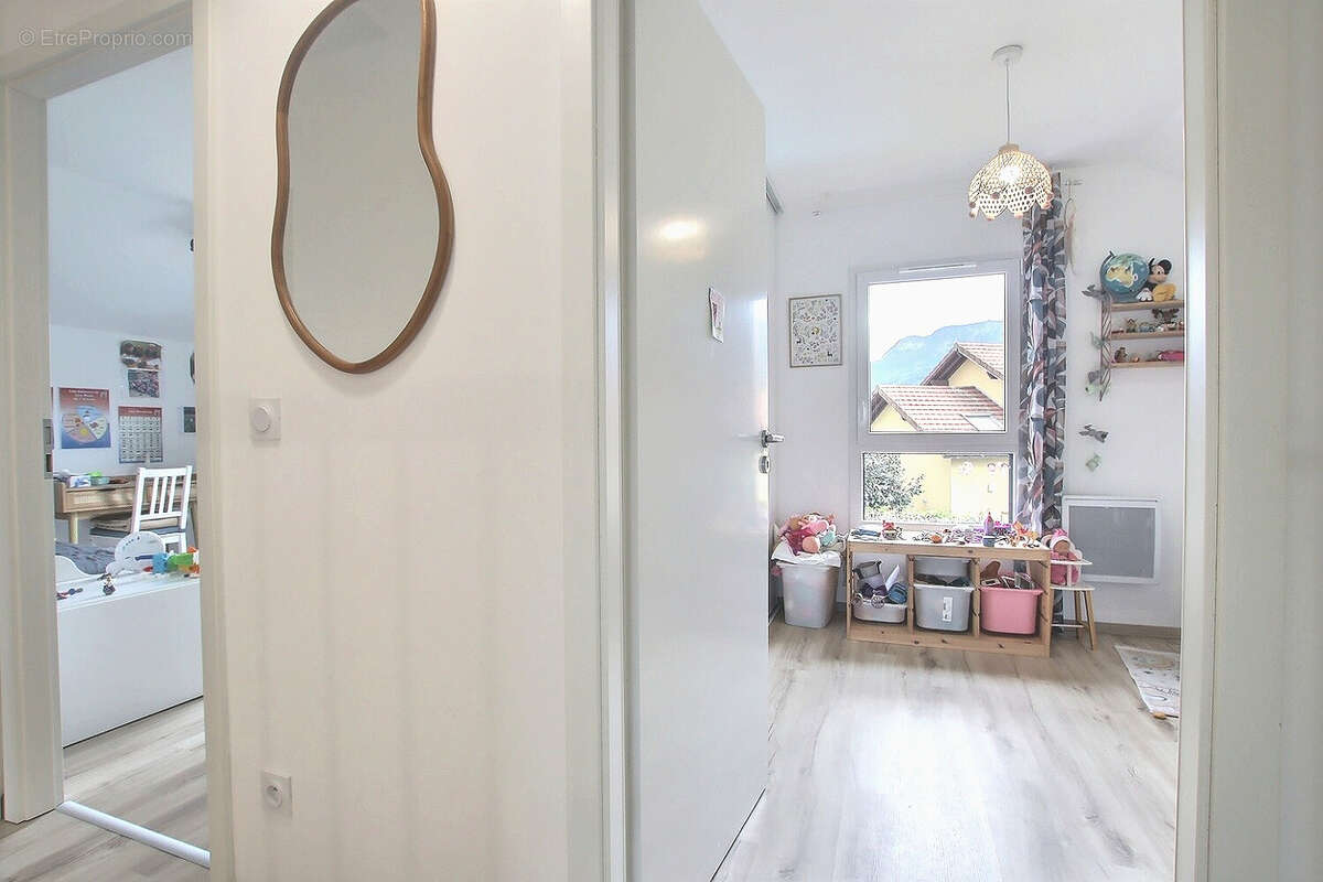 Maison à LA ROCHE-SUR-FORON