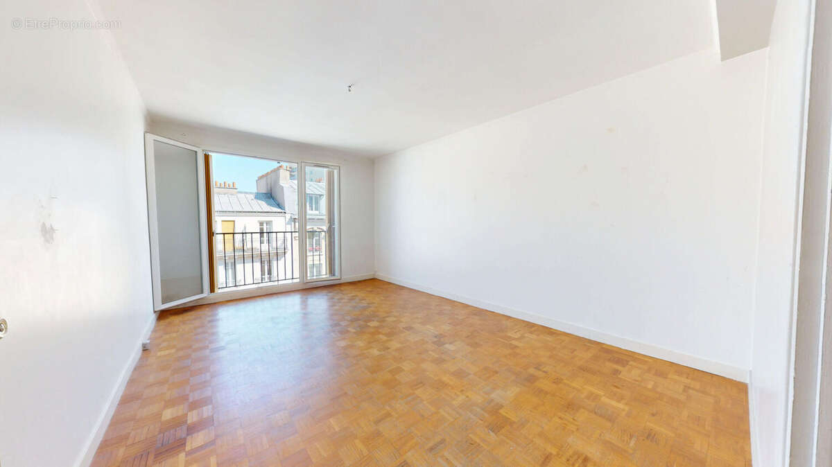 Appartement à PARIS-19E