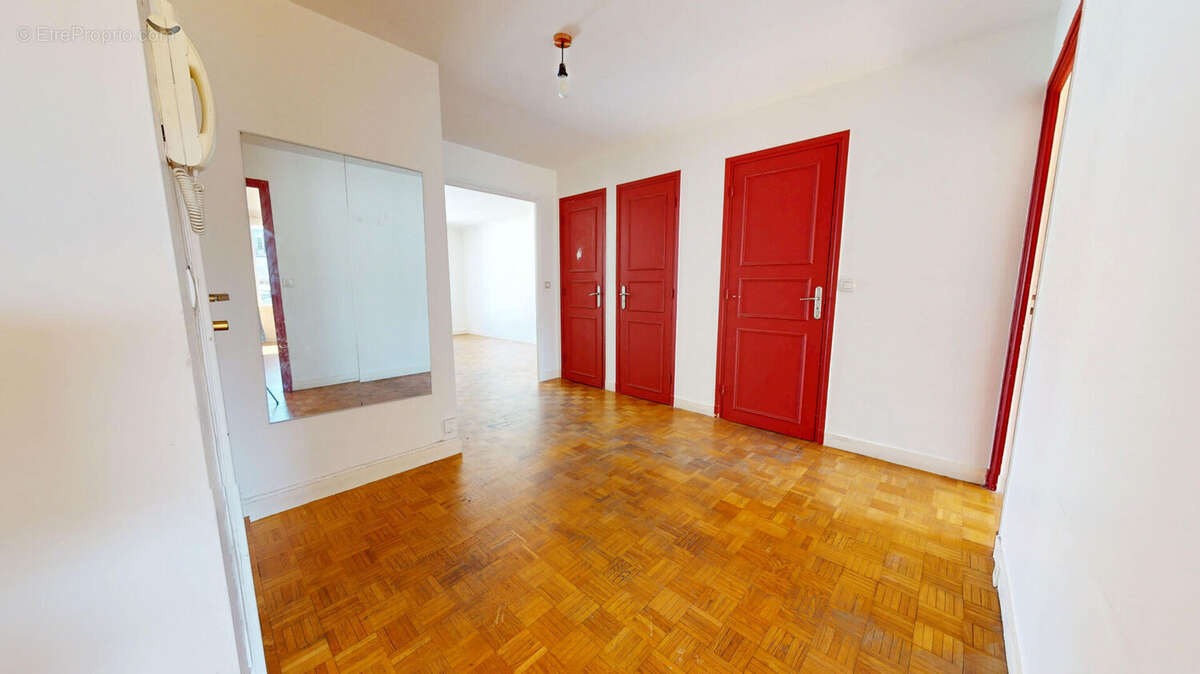 Appartement à PARIS-19E