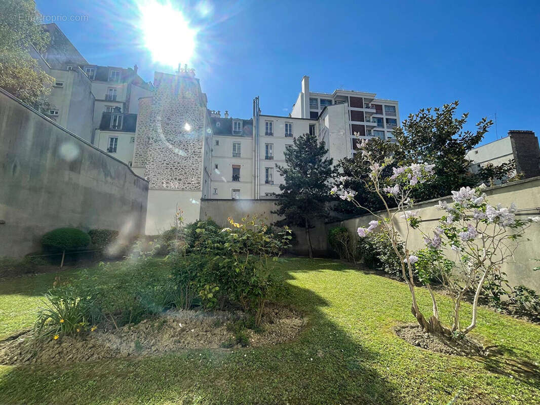 Appartement à PARIS-19E