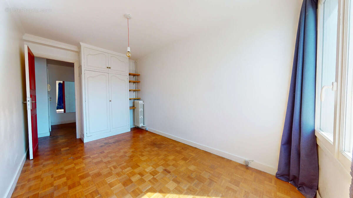 Appartement à PARIS-19E