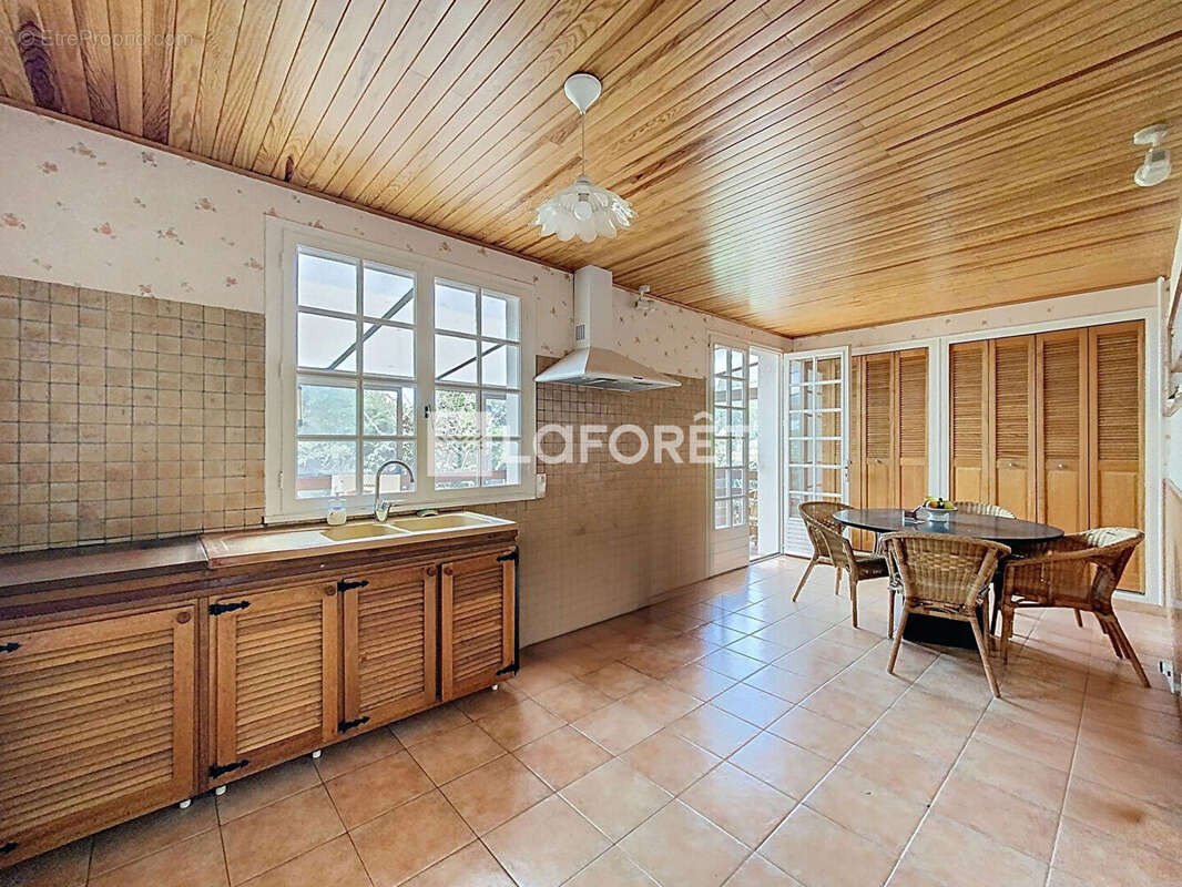 Maison à VERNEUIL-SUR-SEINE