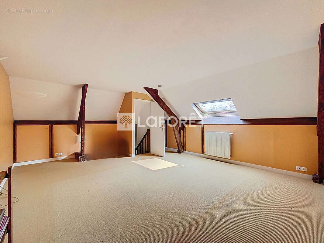 Maison à VERNEUIL-SUR-SEINE