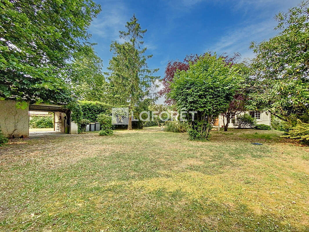 Maison à VERNEUIL-SUR-SEINE