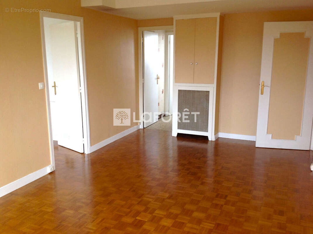 Appartement à MANTES-LA-VILLE