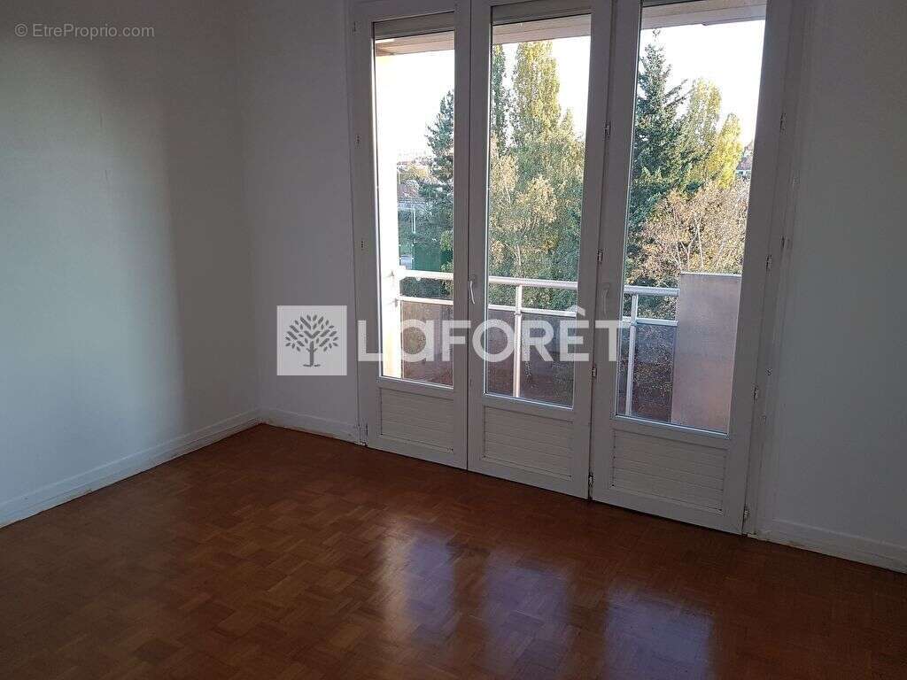 Appartement à MANTES-LA-VILLE