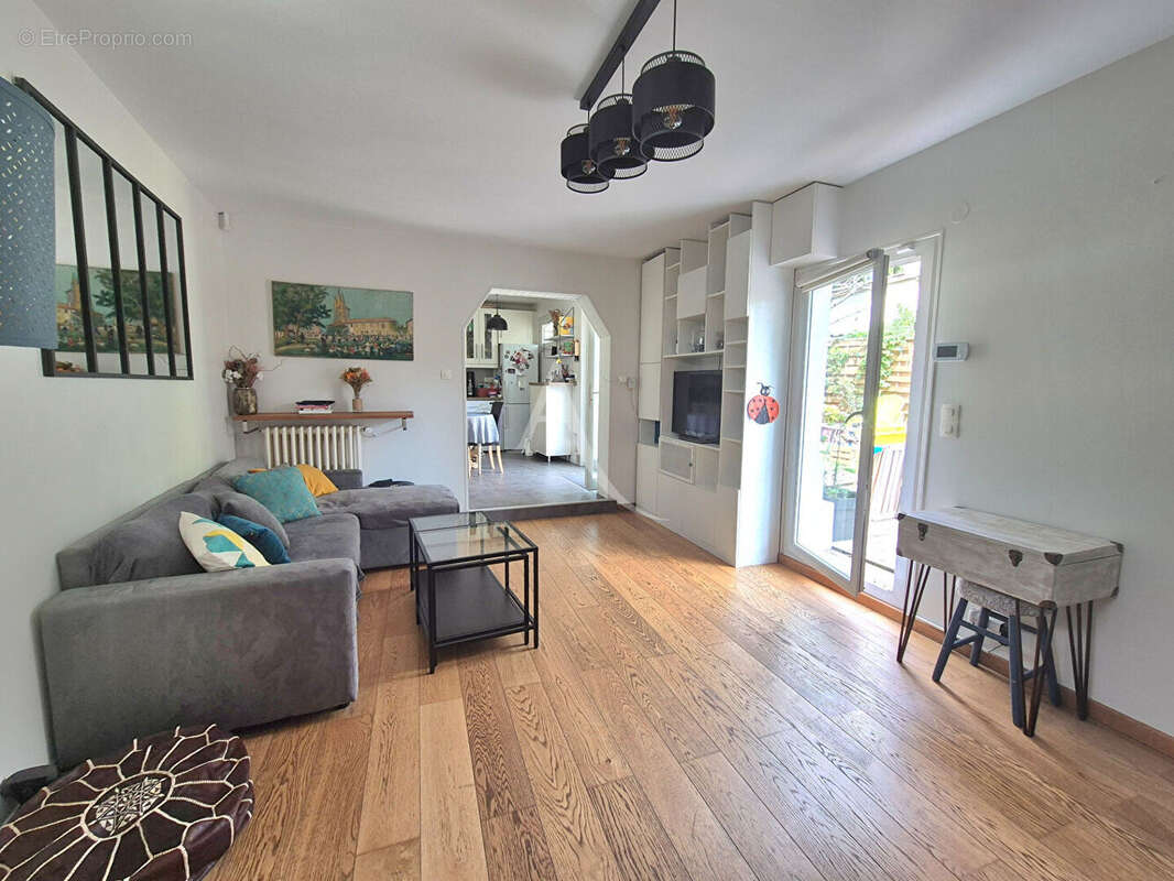 Maison à LE PERREUX-SUR-MARNE