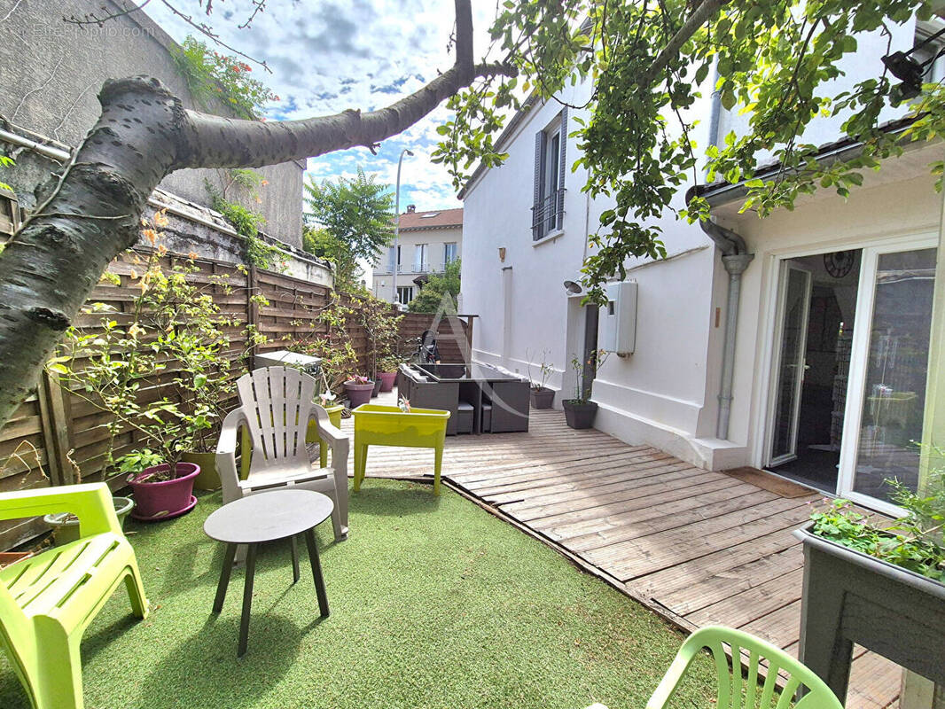 Maison à LE PERREUX-SUR-MARNE