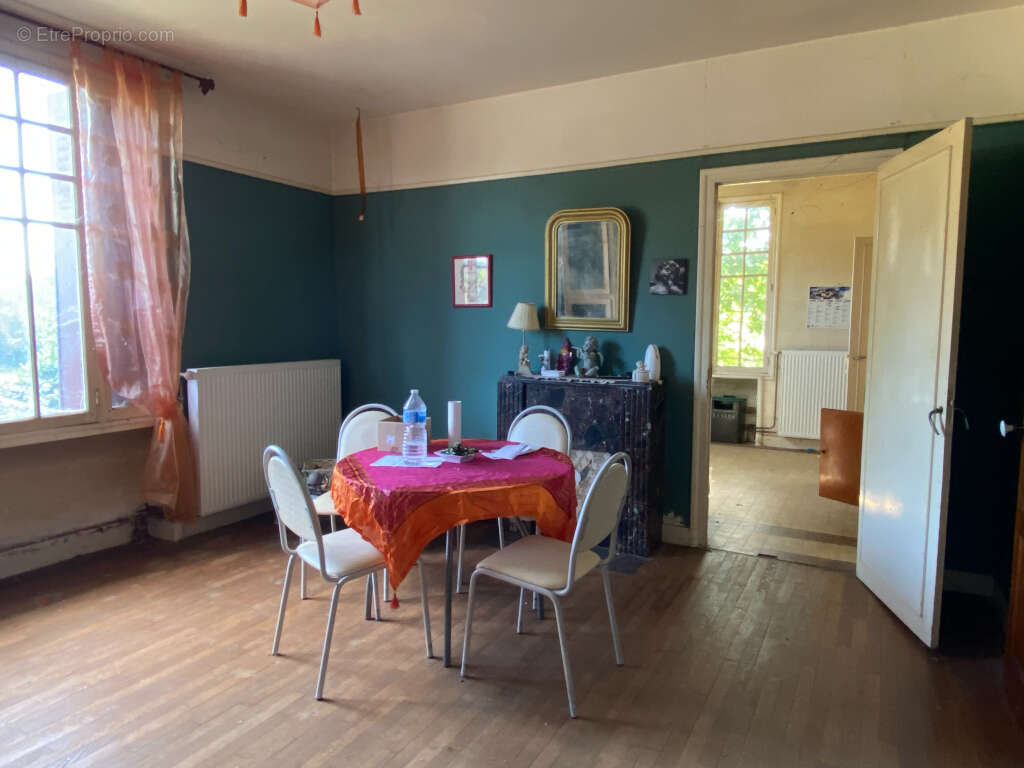 Maison à CHARENTON-DU-CHER