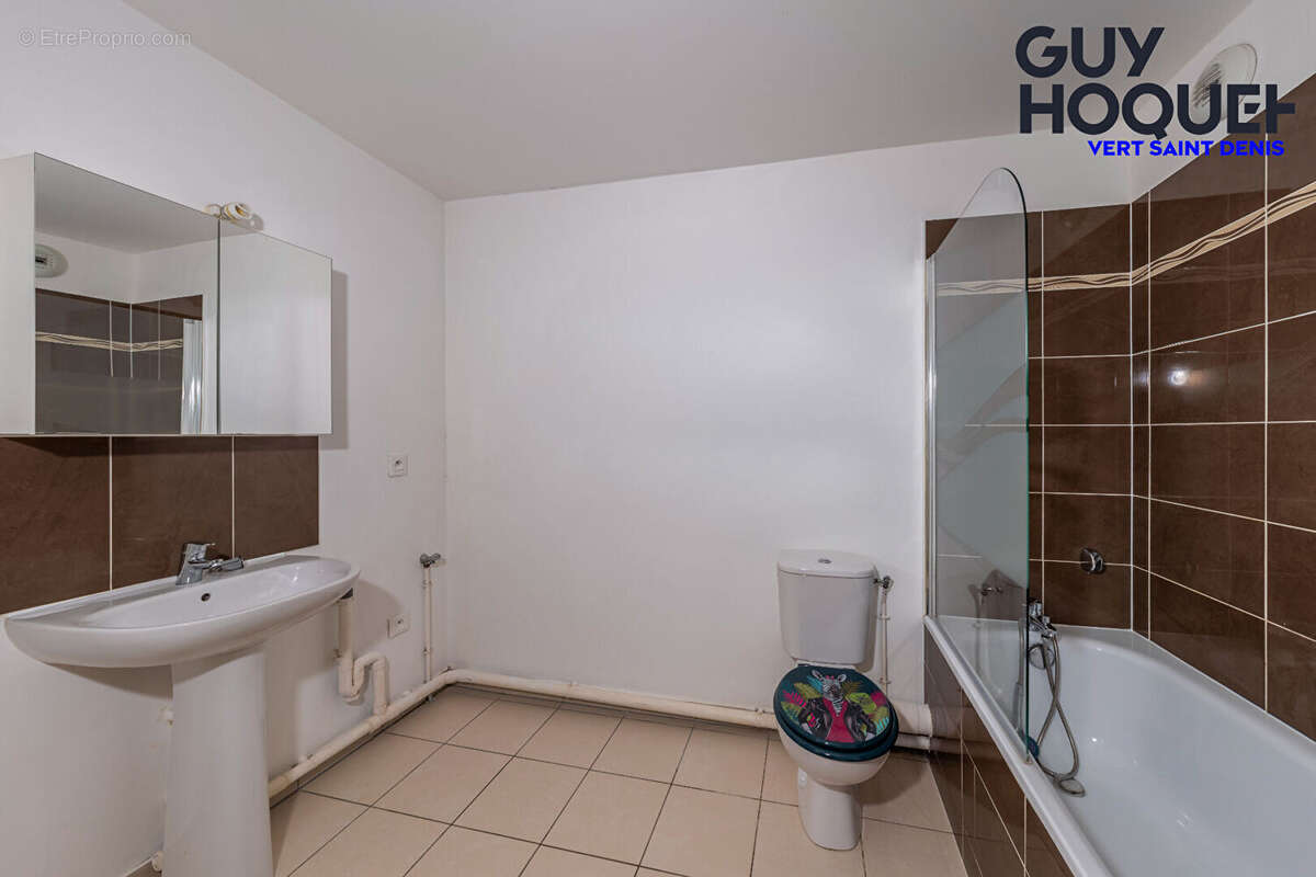 Appartement à VERT-SAINT-DENIS