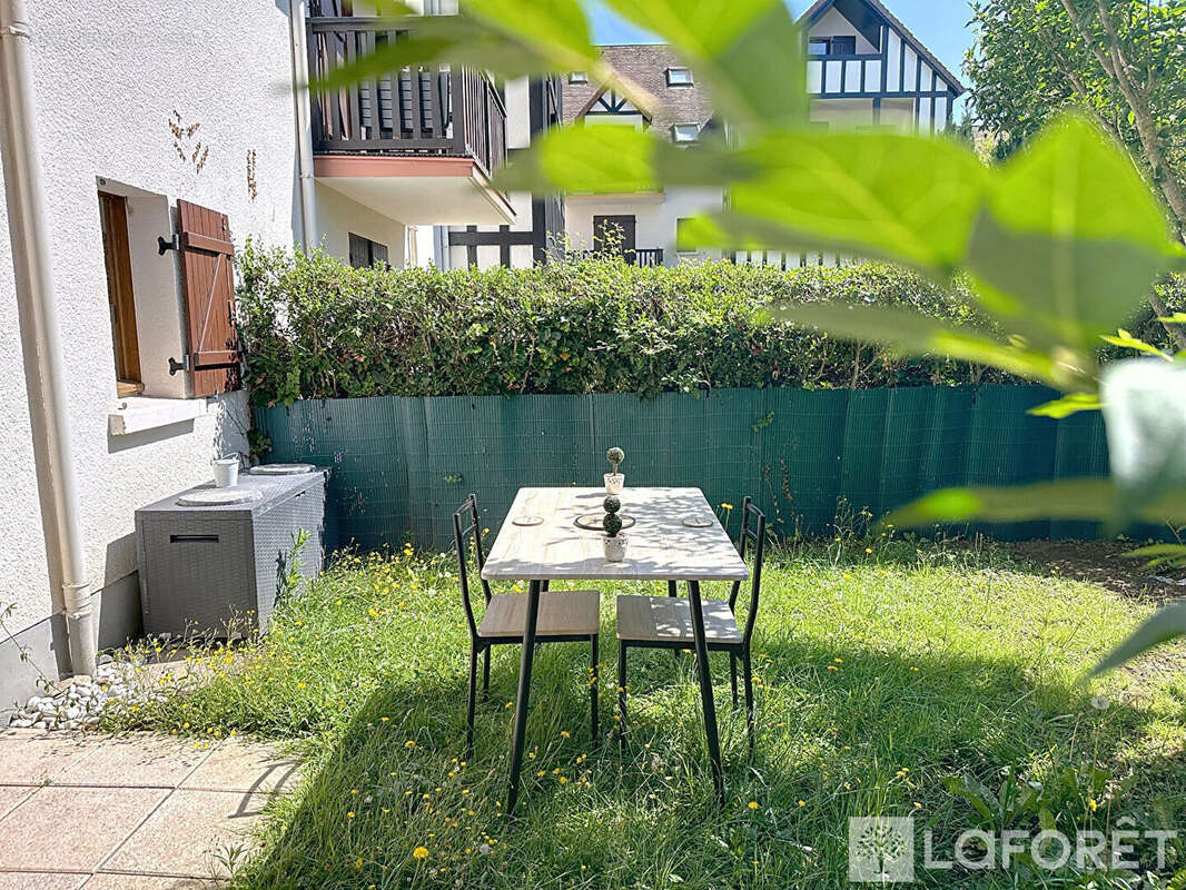 Appartement à VARAVILLE