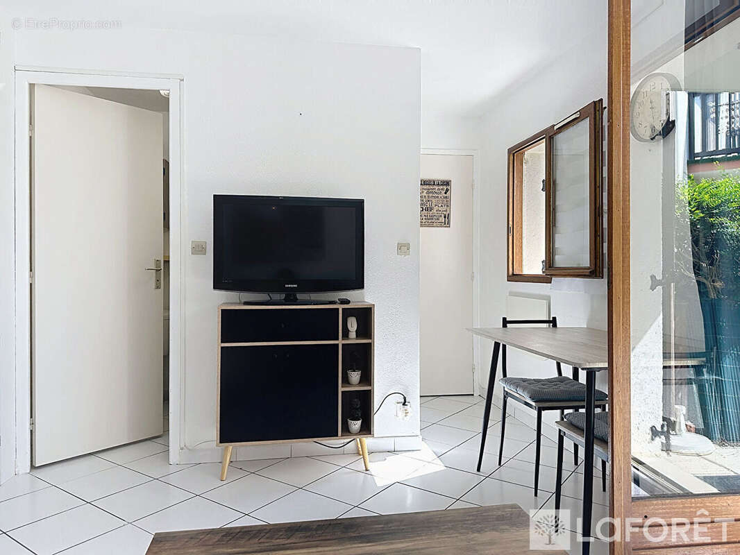 Appartement à VARAVILLE