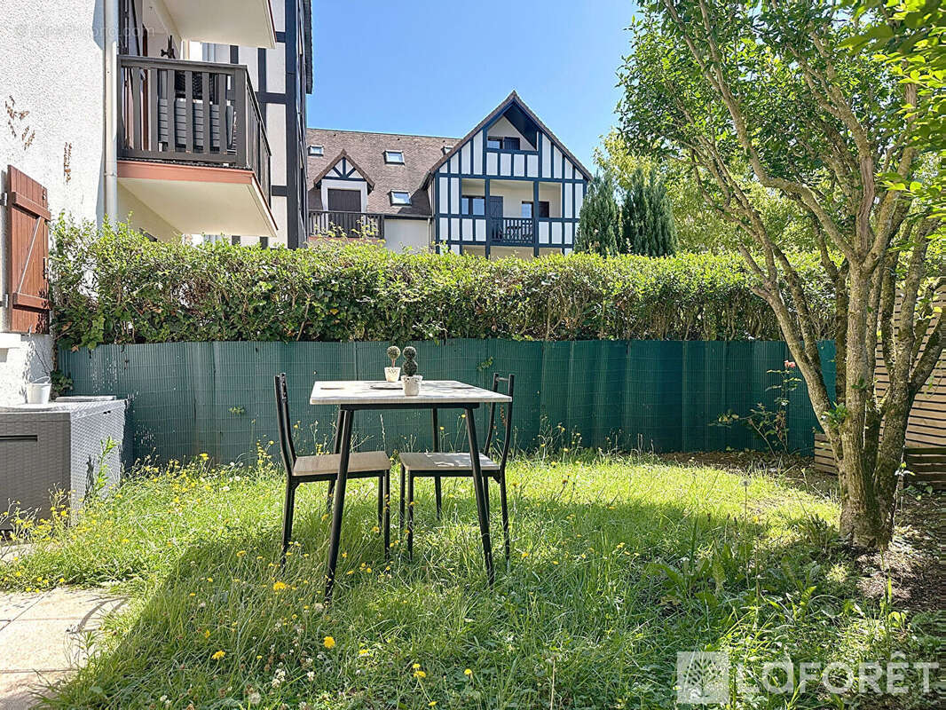 Appartement à VARAVILLE