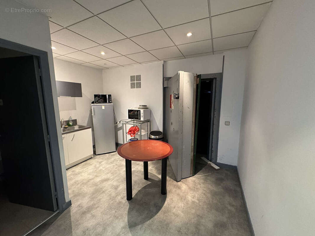 Commerce à BOURG-DE-PEAGE