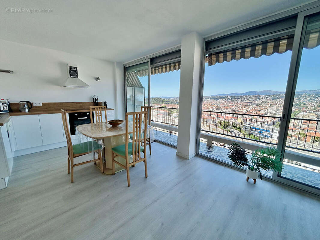 Appartement à NICE