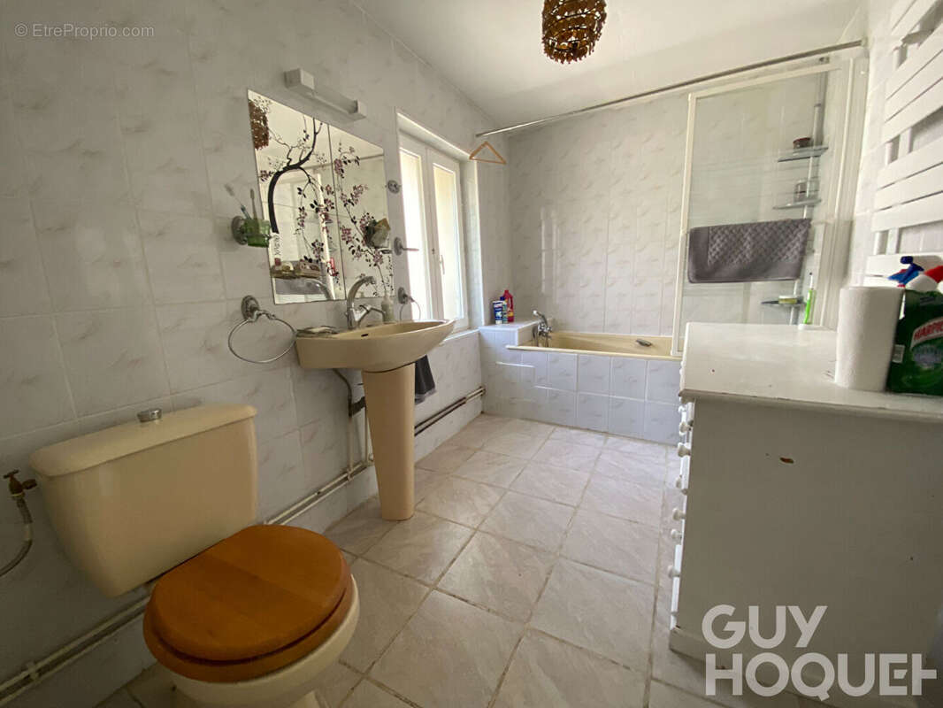 Maison à ROMILLY-SUR-AIGRE