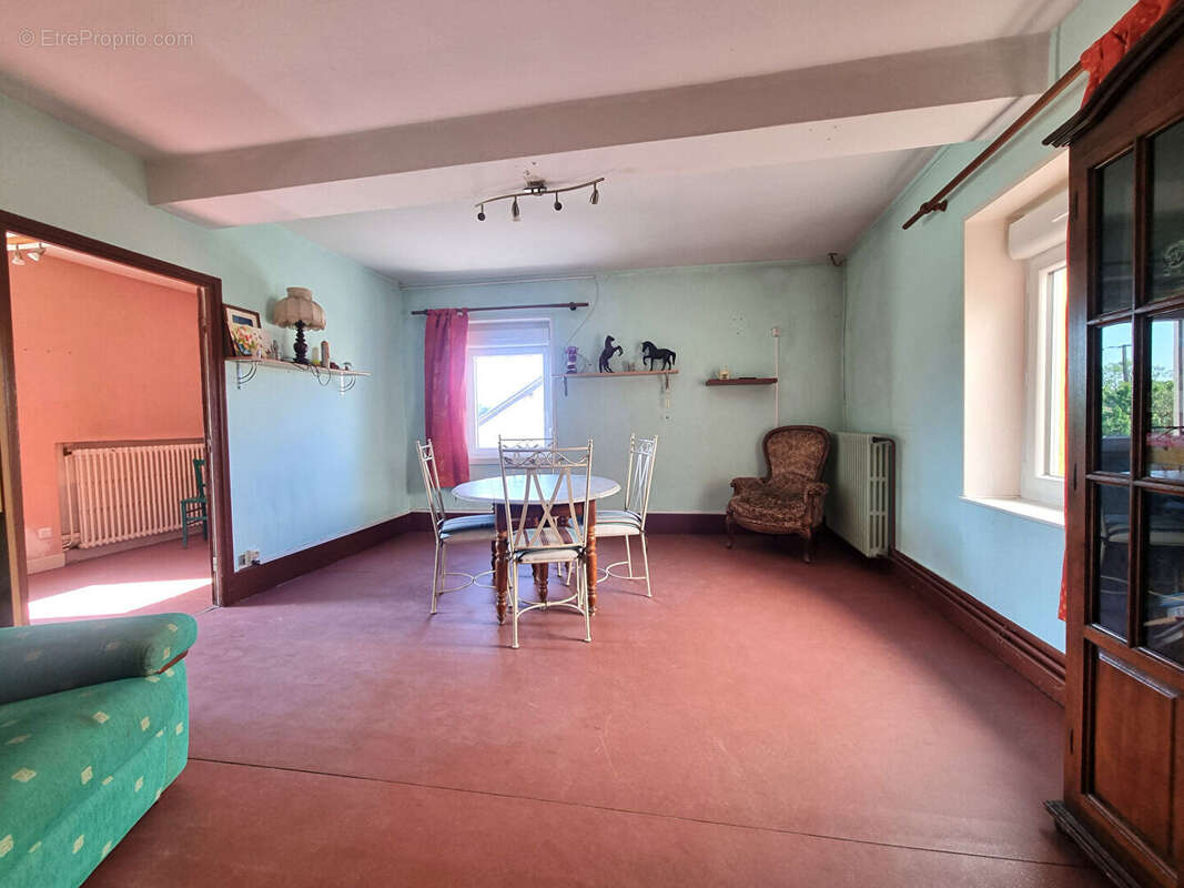 Appartement à LONS-LE-SAUNIER