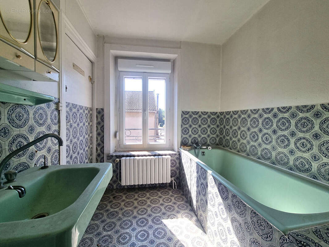 Appartement à LONS-LE-SAUNIER