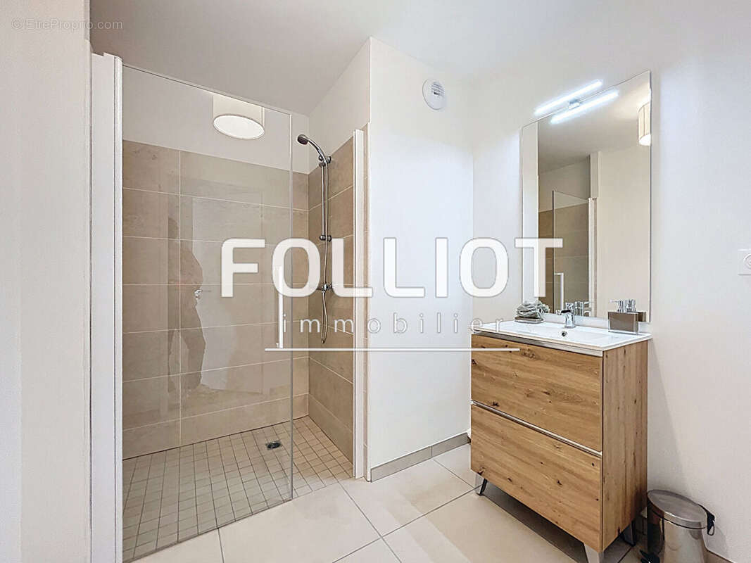 Appartement à MONDEVILLE