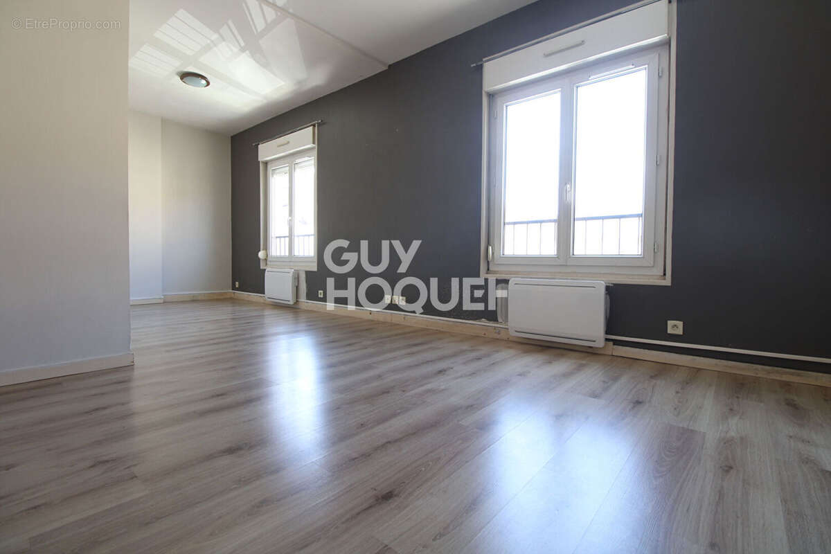 Appartement à BRIE-COMTE-ROBERT