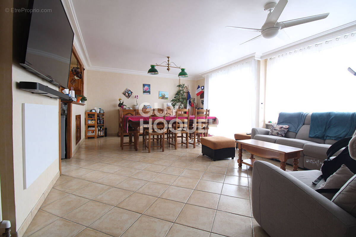 Maison à BRIE-COMTE-ROBERT