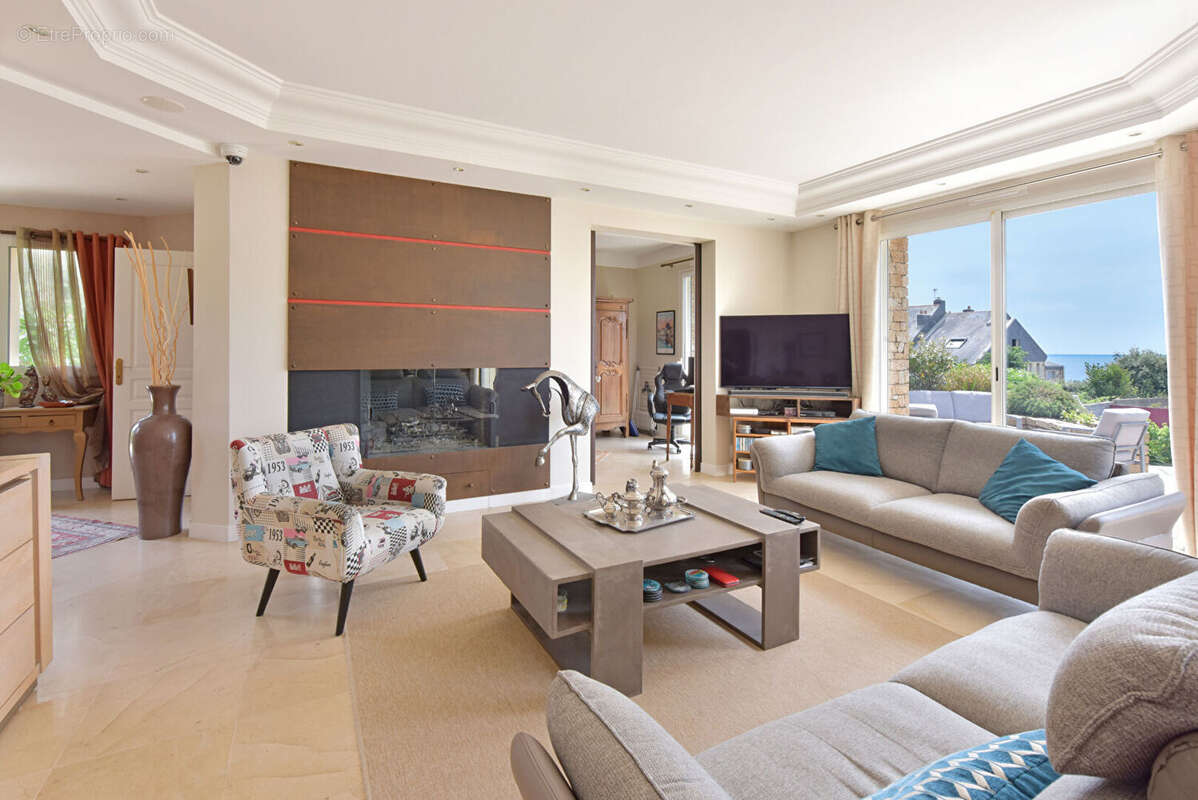 Maison à LE POULIGUEN