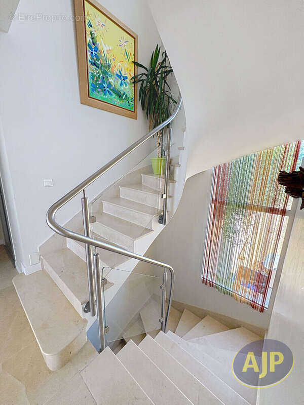 Maison à LE POULIGUEN