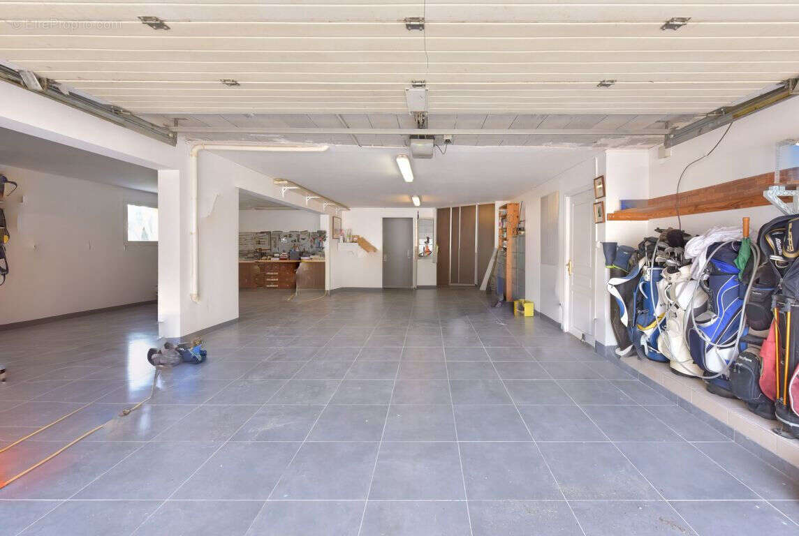 Maison à LE POULIGUEN