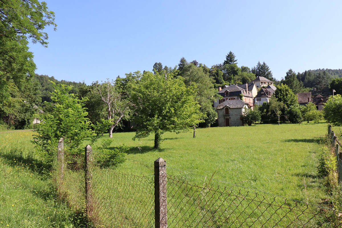 Maison à SAINT-CHAMANT