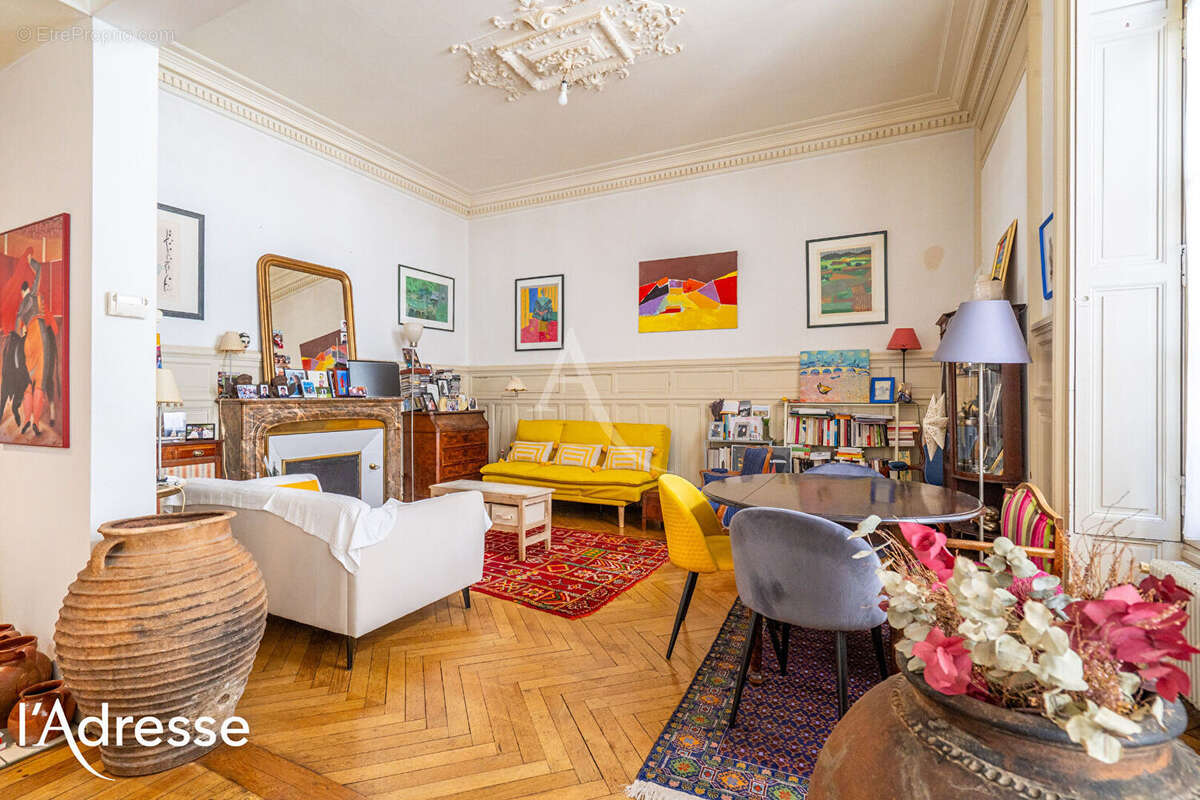 Appartement à BORDEAUX