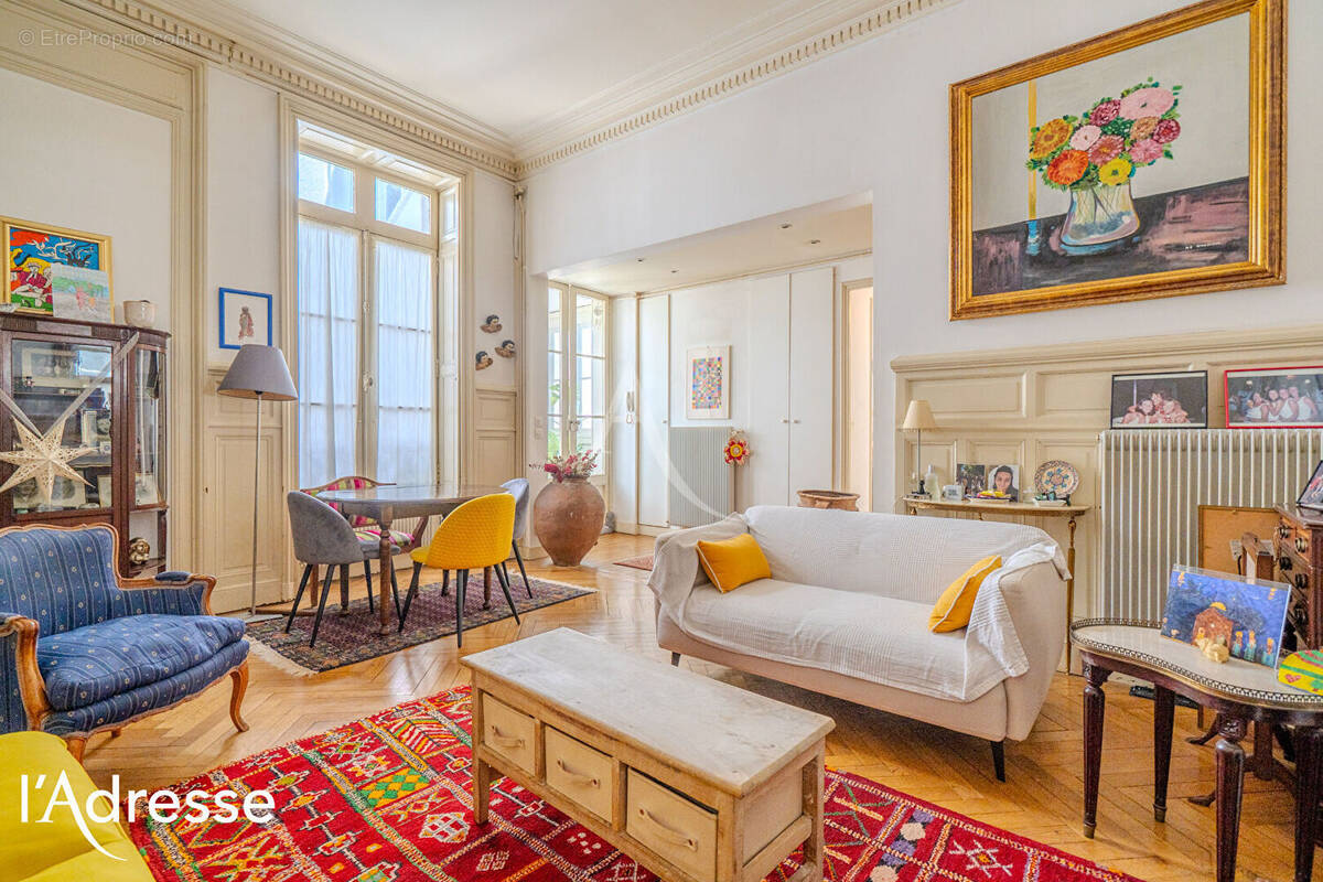 Appartement à BORDEAUX