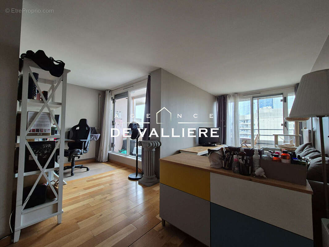 Appartement à NANTERRE