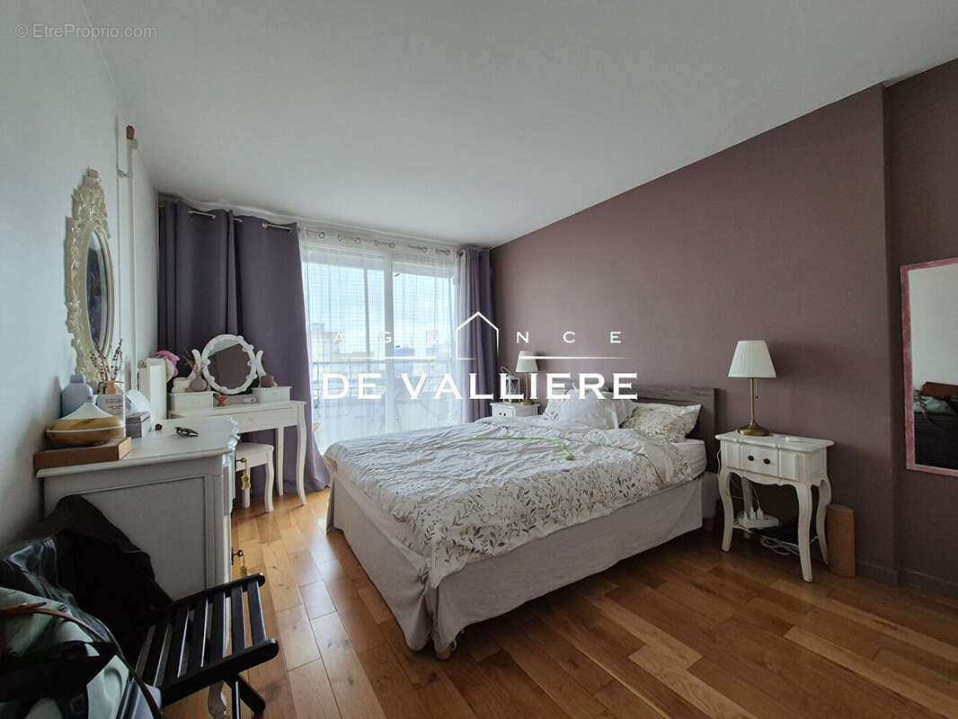 Appartement à NANTERRE