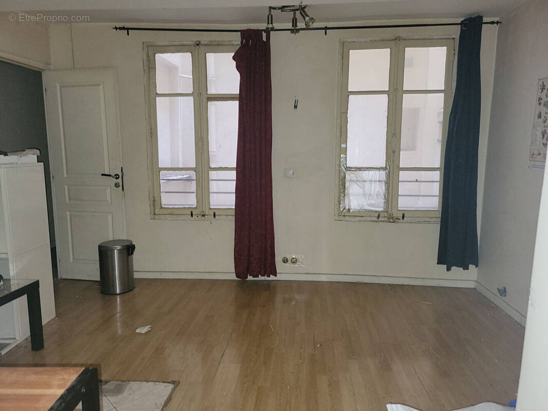 Appartement à PARIS-2E