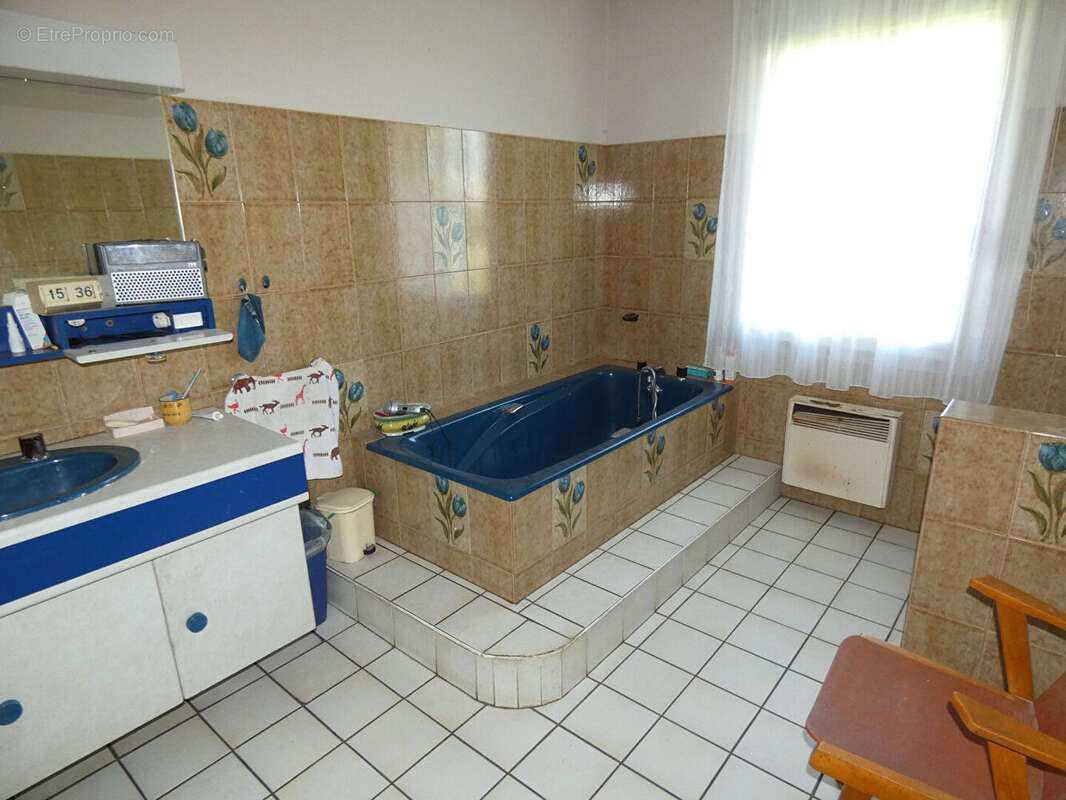 Maison à SAINT-HILAIRE-DU-HARCOUET