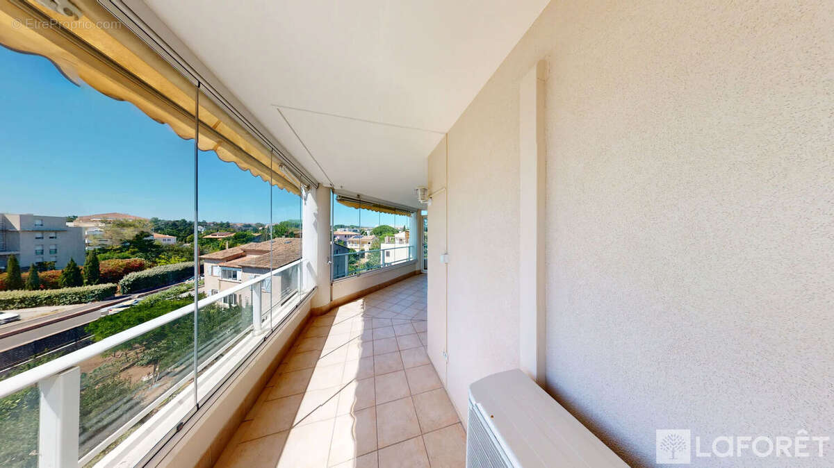 Appartement à FREJUS