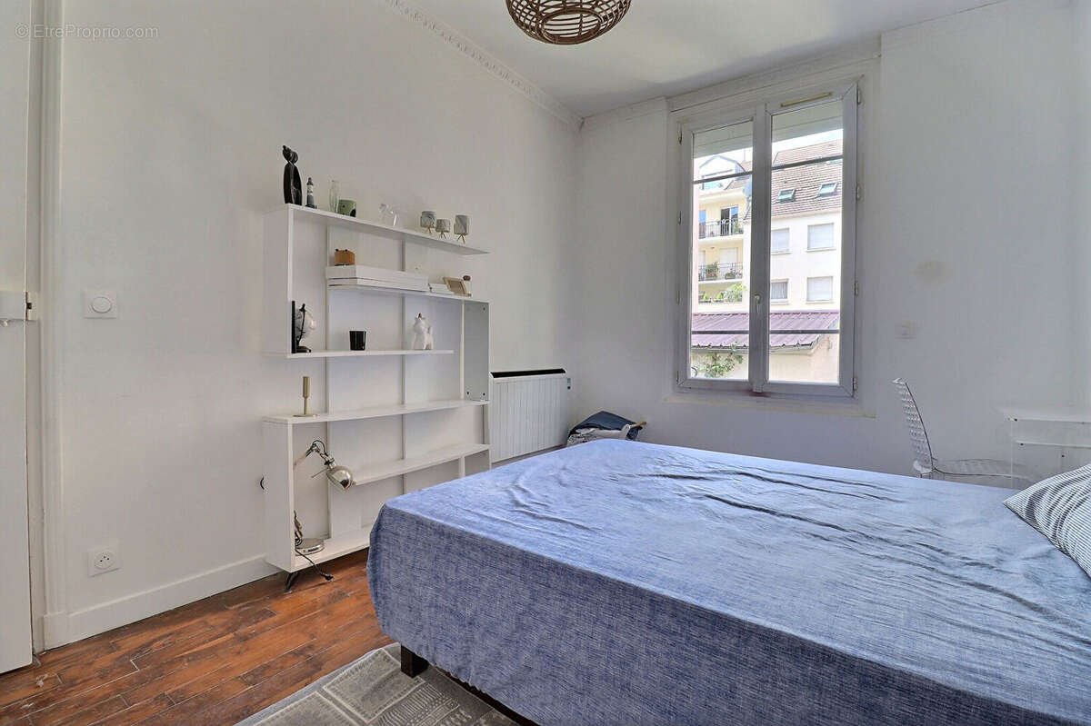 Appartement à LA GARENNE-COLOMBES