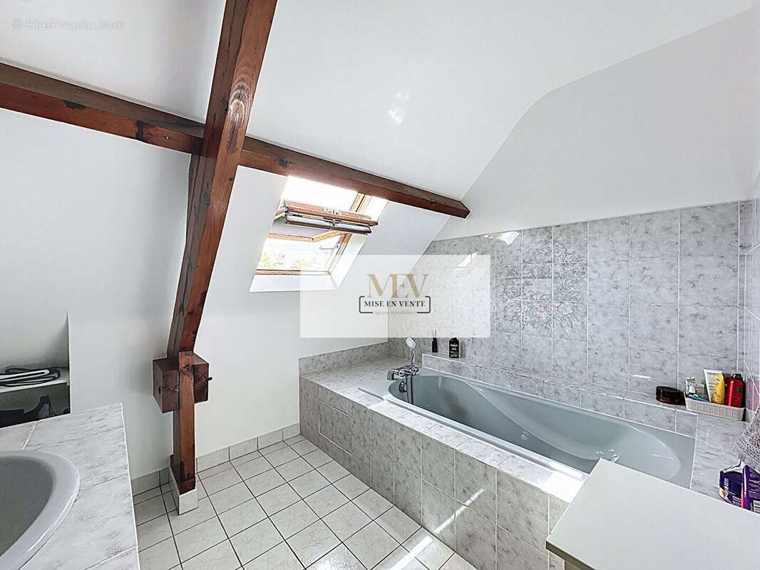 Maison à BRY-SUR-MARNE