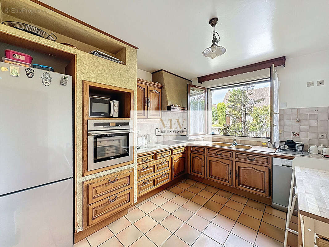 Maison à BRY-SUR-MARNE