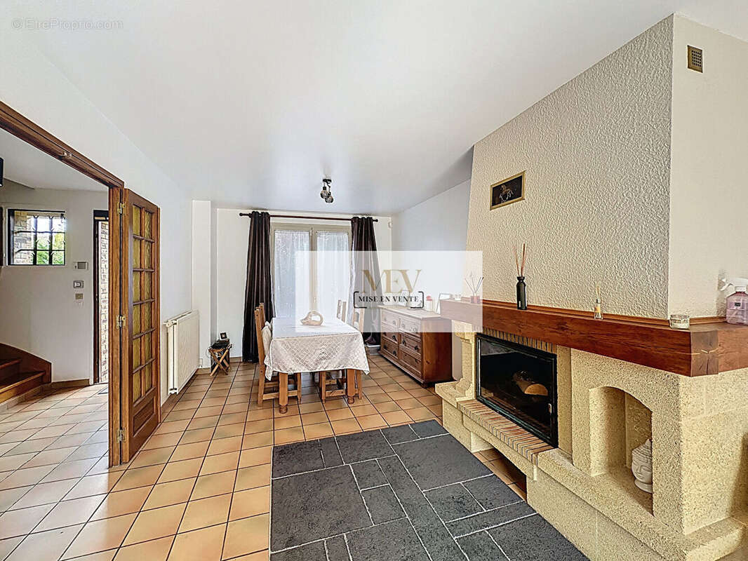 Maison à BRY-SUR-MARNE