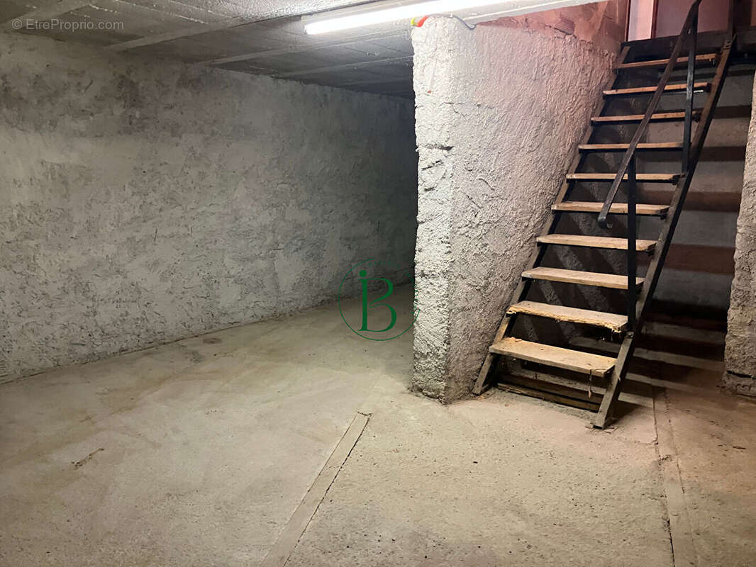 Maison à SAINT-MAXIMIN-LA-SAINTE-BAUME