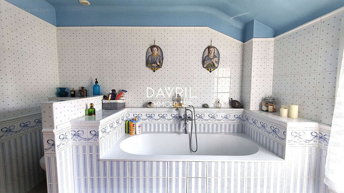 Maison à CONFLANS-SAINTE-HONORINE