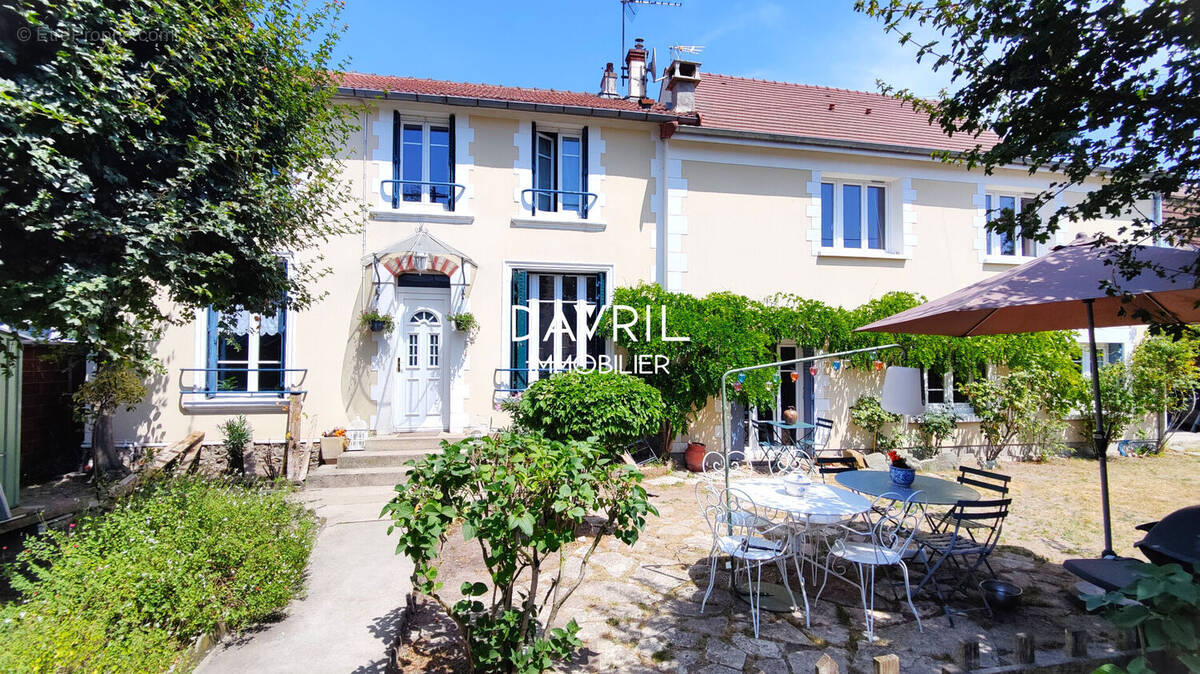 Maison à CONFLANS-SAINTE-HONORINE