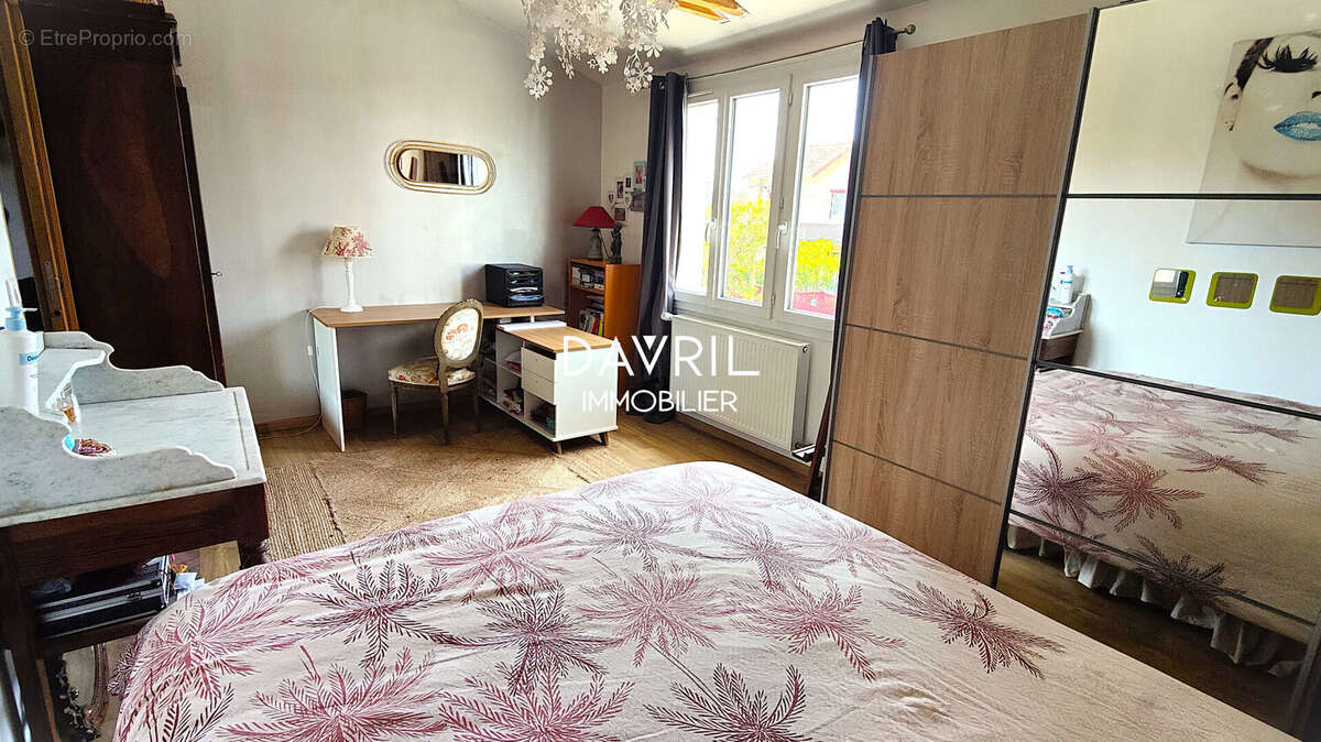 Maison à CONFLANS-SAINTE-HONORINE